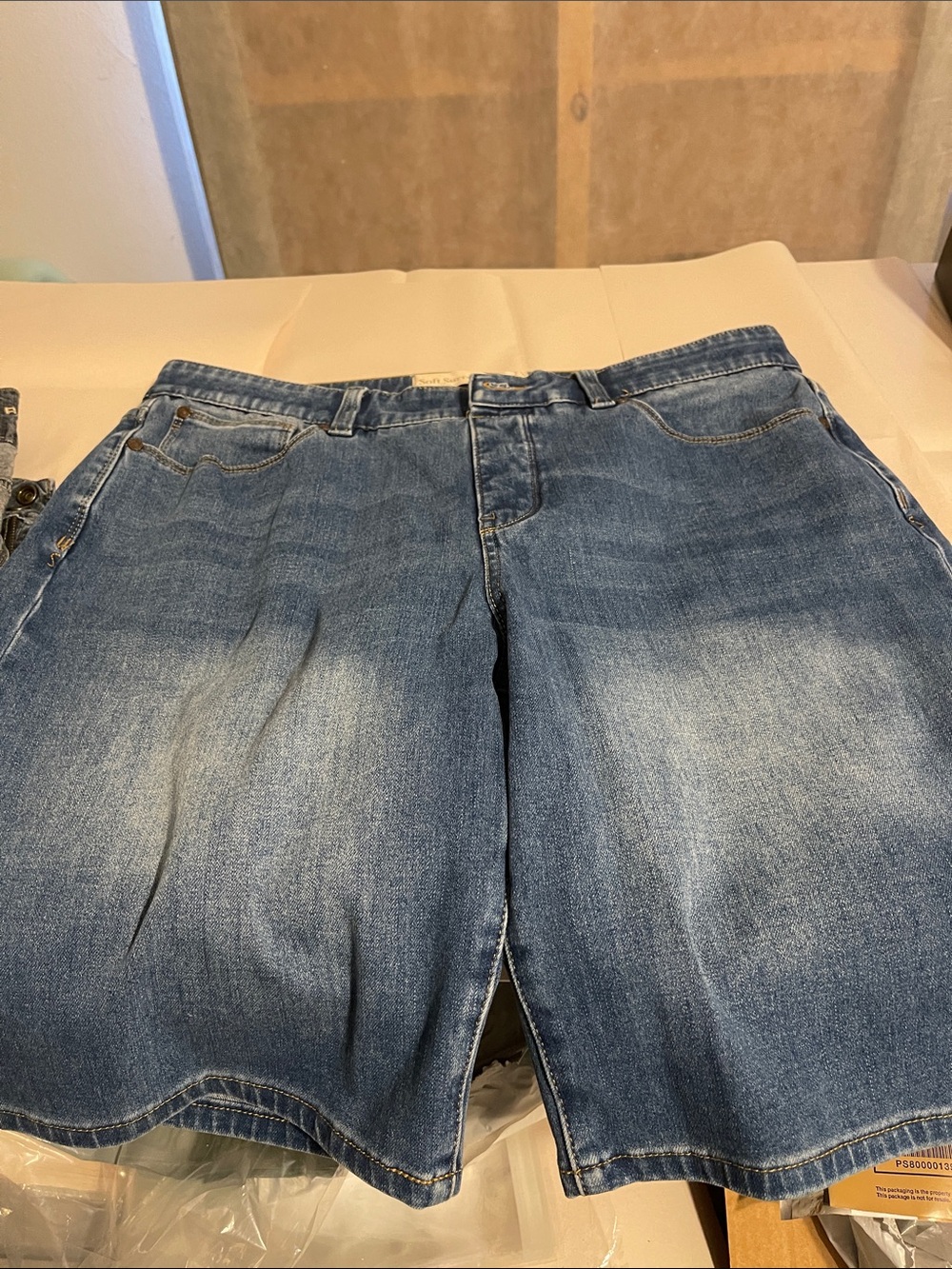Soft Surroundings women’s Bermuda pull on shorts,sz.L